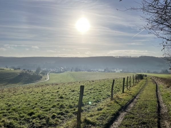 Nous sortons du bois, et profitons à nouveau du panorama sur la vallée de l'Andelle.