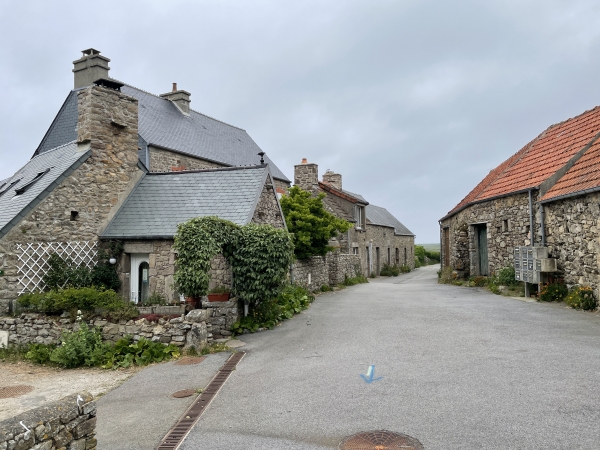 Le village de la Roche est l'un de ses villages de pierre typiques de la Pointe de la Hague.