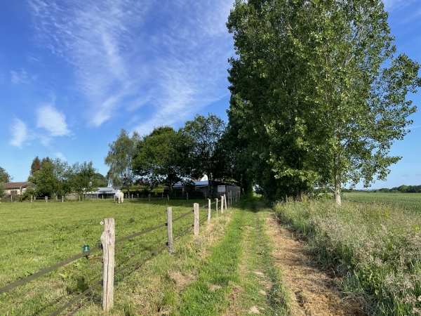 Nous longeons le hameau des Forges.