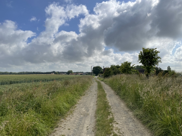 Après le Mesnil Aumont, nous prenons la direction du Mesnil-Touffray.