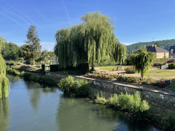 Traversée de la Risle à Pont-Authou.
