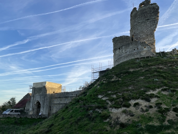 Depuis 2015, l'association Héritage Historique restaure et anime la forteresse avec l'aide de bénévoles et de mécènes (dont le loto du patrimoine 2020).