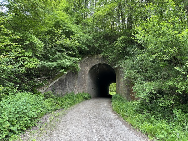 Je passe, cette fois-ci, sous l'ancienne ligne Rouen - Orléans.