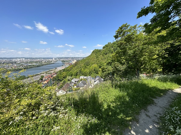 Chemin de Crosne, regard arrière vers Rouen.