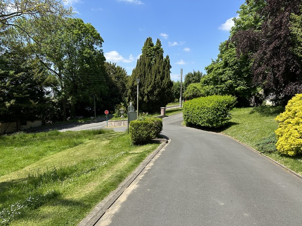 Je sors du parc Lacoste et prends la direction de la Seine.