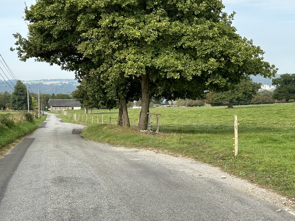 Nous retrouvons le hameau du Quesney.
