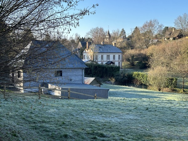 Vue sur Fourneville depuis le Chemin de la Fontaine.