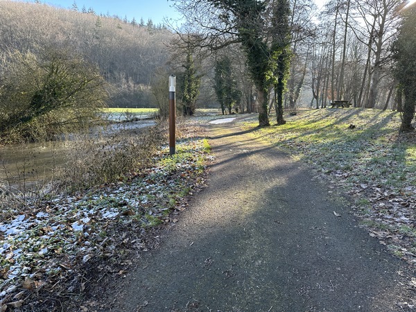 Le Parcours Nature longe ici le lit de la Durdent.