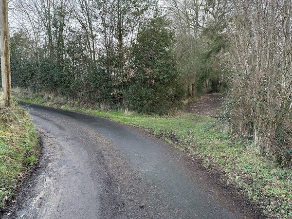 Nous retrouvons le chemin un peu plus loin.