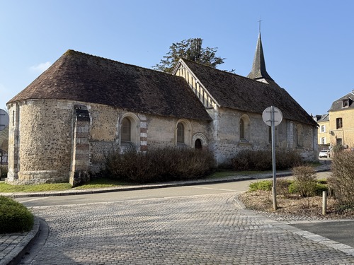 Retour près de l'église Saint-Cyr-et-Sainte-Julitte