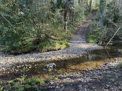 Nous franchissons ici l'un des ruisseaux qui alimentent la Corbie.
