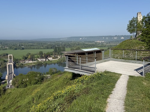 Impossible, bien sûr, de ne pas faire un tour dans le château et de profiter de ses belvédères.