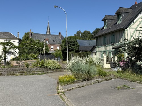 Retour au centre de St-Georges-sur-Fontaine.