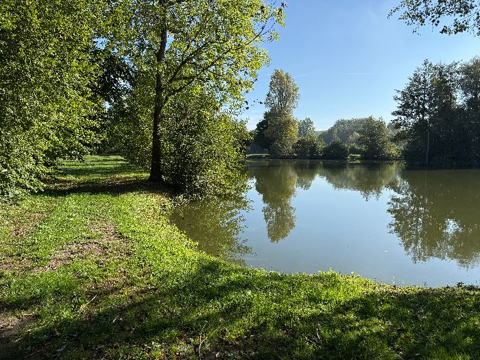 Je n'ai croisé que deux pécheurs, mais les oiseaux de toutes sortes, eux, sont nombreux.