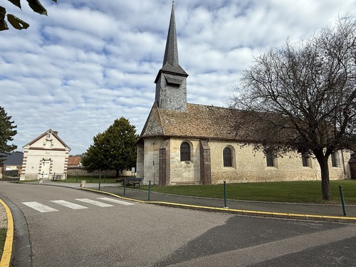 Retour au niveau de l'église Notre-Dame.