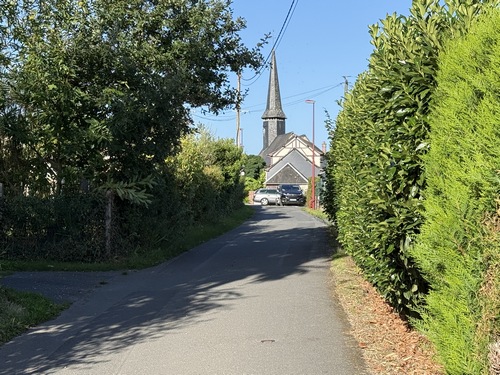 Nous voilà de retour au niveau de l'église.