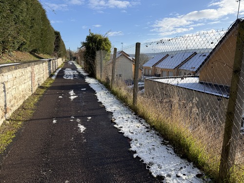 Nous sortons de Romilly pour rejoindre Pont-Saint-Pierre par le Chemin des Bœufs.