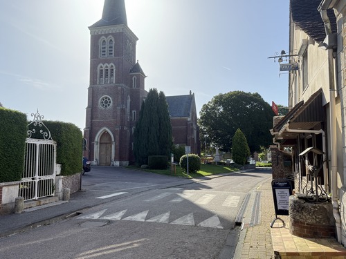 Retour à l'église Saint-Aubin.
