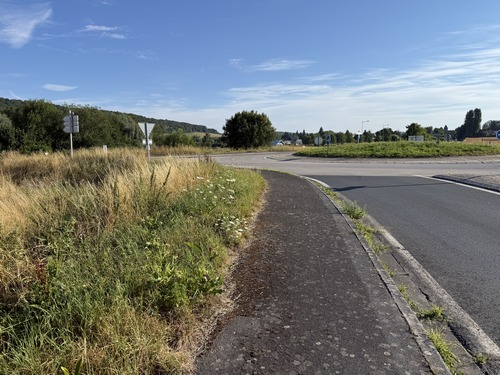 Carrefour entre la route du Mouchel et la N31.
