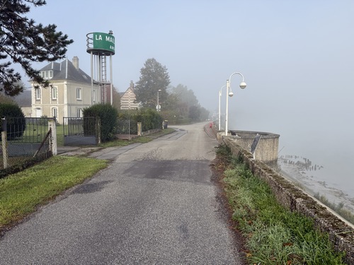 Entrée dans La Mailleraye par le quai Hilaire Tertre.