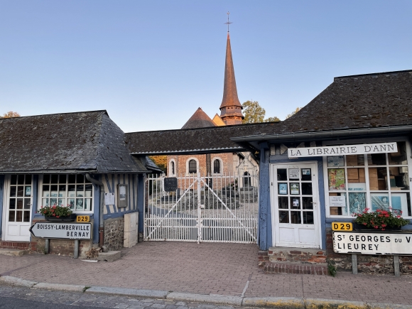 Vue de la randonnée Circuit des lavoirs aux portes du Pays d'Auge. au départ de Giverville, 27