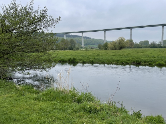 Vue de la randonnée Circuit de la Vallée près du viaduc du radier d'Aclou au départ de Perriers-la-Campagne, 27