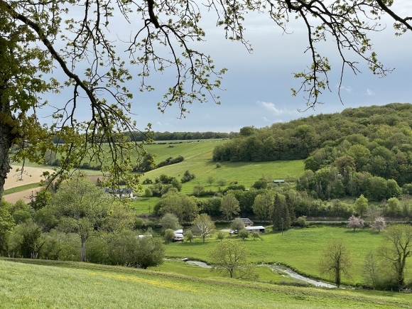 Vue de la randonnée Petits chemins dans la verdure. au départ de Rebets ouest, 76