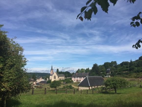 Vue de la randonnée L'Orbiquet, ses bois son patrimoine au départ de La Chapelle-Yvon, 14