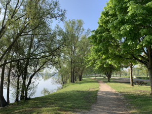 Vue de la randonnée Autour du Lac des Deux Amants au départ de Poses, 27