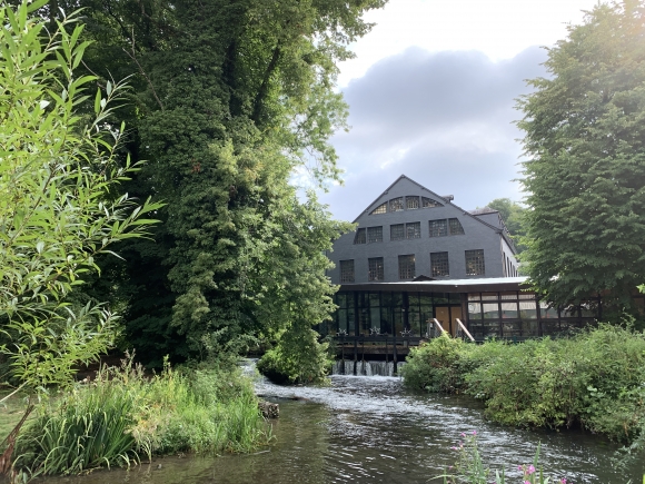 Vue de la randonnée Le long du Cailly et sur ses coteaux boisés au départ de Notre-Dame-de-Bondeville, 76