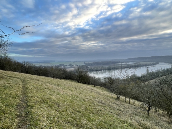 Vue de la randonnée Sentier des Azurés, panoramas et chemin de halage au départ de St-Pierre-du-Vauvray 2, 27