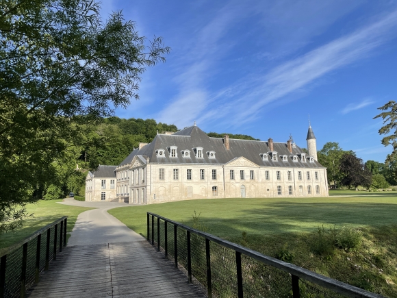 Vue de la randonnée Circuit de la Sente des Manoirs avec l'abbaye du Valasse au départ de Gruchet-le-Valasse, 76