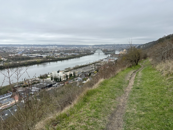 Vue de la randonnée du chemin de Crosne à celui de l'ancien tramway au départ de Bonsecours, 76